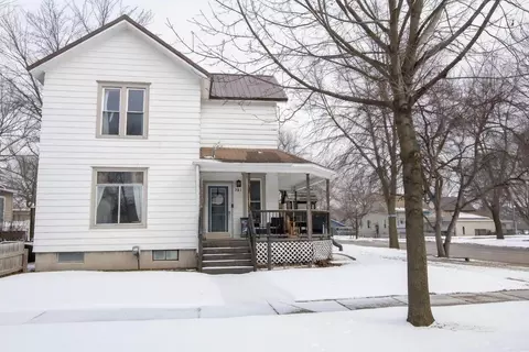 321 Stanton St, Bay City, MI 48708