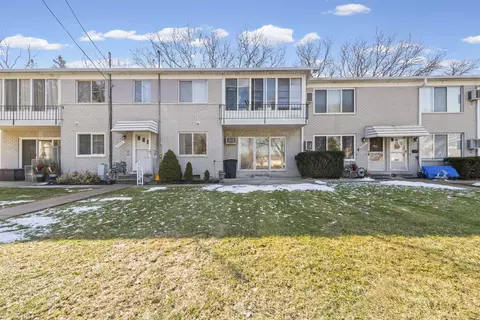 5955 Alan Drive Unit Dr #61, Brighton, MI 48116