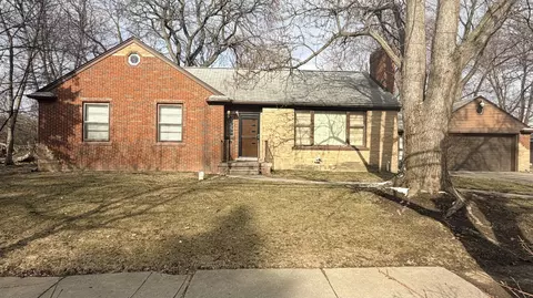 18759 Huntington Ave, Harper Woods, MI 48225