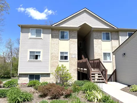 4912 Ashley Lane Unit Ln #84, Waterford, MI 48329