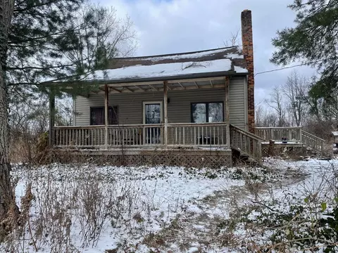 300 Cleveland St, Chelsea, MI 48118