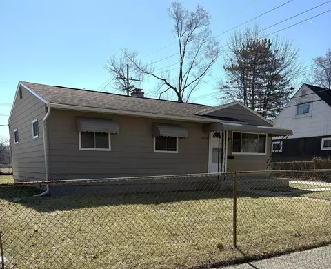 2886 Appleridge St, Ypsilanti, MI 48198