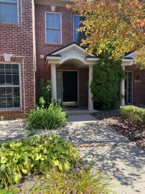 5702 Hampshire Ln, Pittsfield, MI 48197