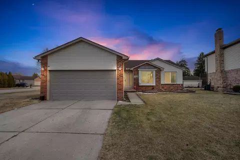 13468 Mair Dr, Sterling Heights, MI 48313