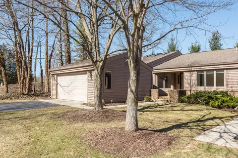 5492 Parkgrove Rd, Scio, MI 48103