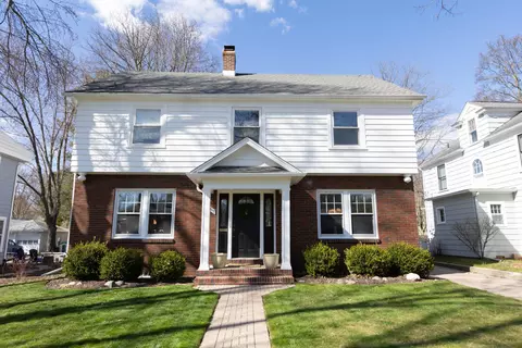 1517 Morton Ave, Ann Arbor, MI 48104