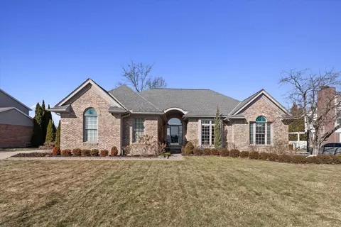 859 Wellington Ct, Canton, MI 48187