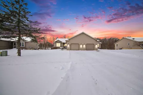 120 Stoli Ct, Onsted, MI 49265