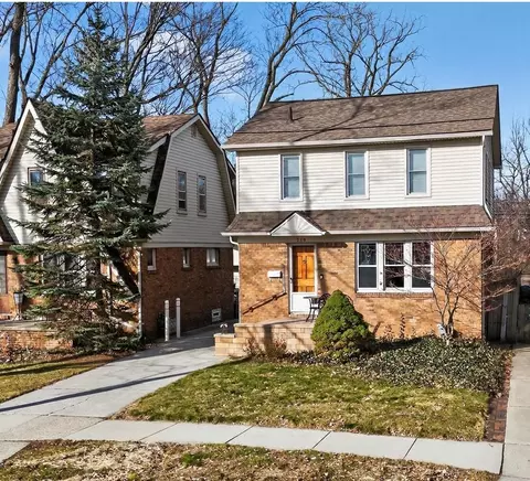 219 N Edison Ave, Royal Oak, MI 48067