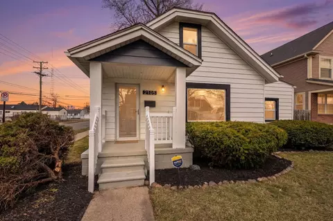 2105 Manatee Ave, Ferndale, MI 48220