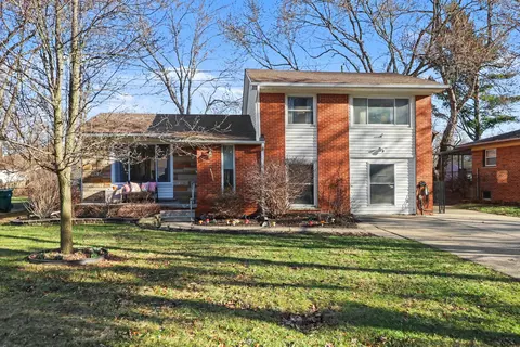 267 Willis Rd, Saline, MI 48176