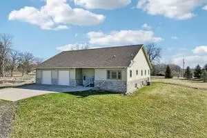 4750 S Zeeb Rd, Lodi, MI 48103