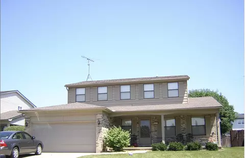 42840 Driftwood Dr, Sterling Heights, MI 48313
