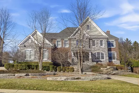 2424 Highland Dr, Superior, MI 48105
