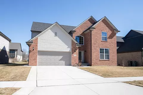5354 Rangemore Dr, Troy, MI 48085