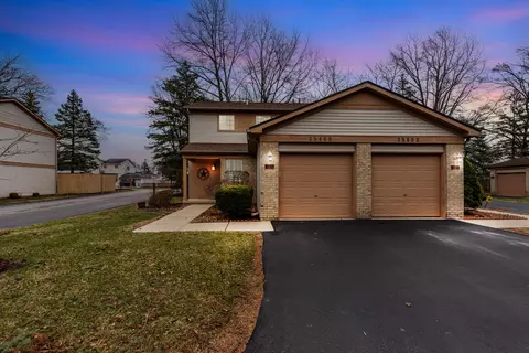 35409 Pheasant Ln, Westland, MI 48185