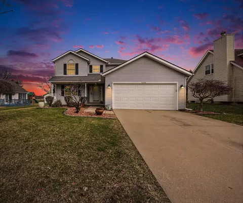 1498 Middlewood Dr, Saline, MI 48176