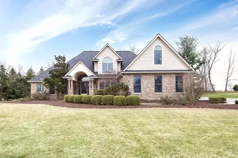 7179 Brass Creek Dr, Webster, MI 48130