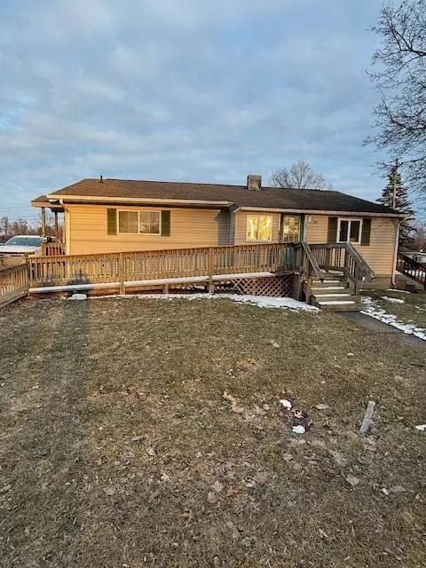 1302 N Eaton St, Albion, MI 49224