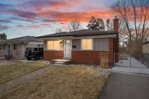 3935 Campbell St, Dearborn Heights, MI 48125