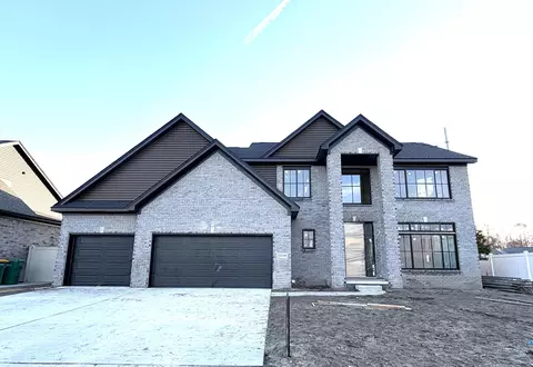 23379 Primrose Ln, Brownstown, MI 48183