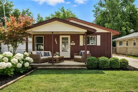 24337 Pennie St, Dearborn Heights, MI 48125