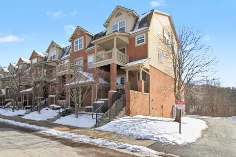 3054 Barclay Way, Ann Arbor, MI 48105