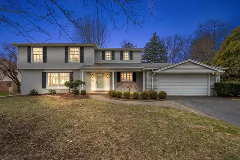 2456 Lost Tree Way, Bloomfield Hills, MI 48304