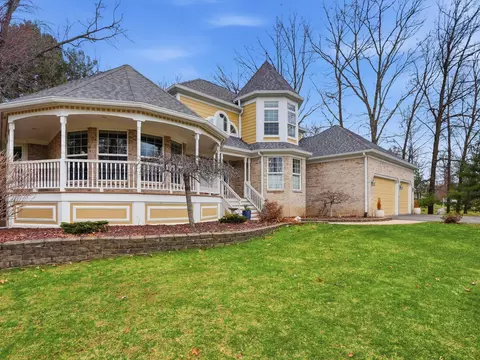 11542 Lancelot Ln, Putnam, MI 48169