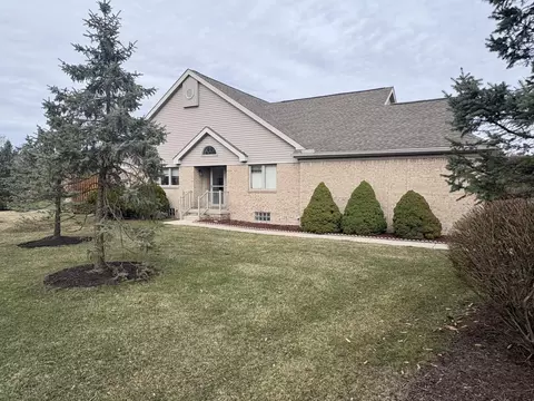 290 Edington Cir, Canton, MI 48187