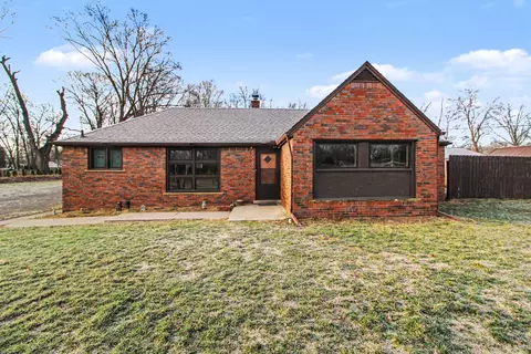 29025 King Rd, Romulus, MI 48174