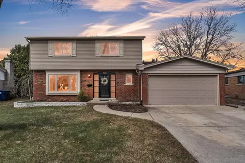 7533 Hillsboro Dr, Canton, MI 48187