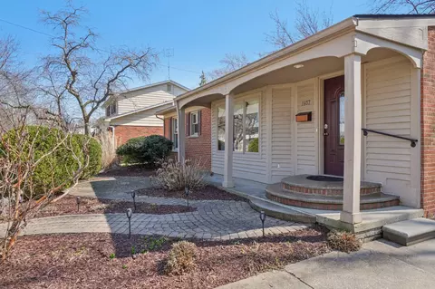 1957 Coronada Dr, Ann Arbor, MI 48103