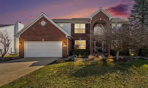 1342 Carston Ln, Chelsea, MI 48118