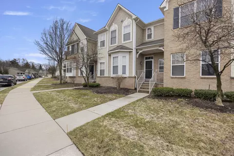 3208 Paradise Trl, Oxford, MI 48371