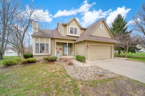 11085 Village Ln, Clinton, MI 49236