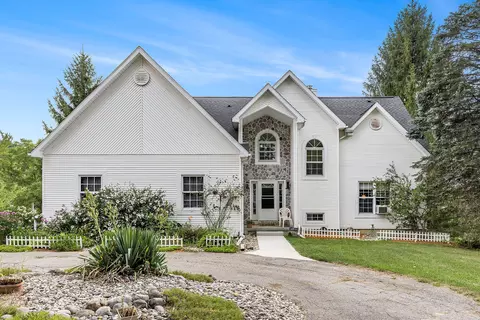 15195 Waterloo-munith Rd, Waterloo, MI 49240