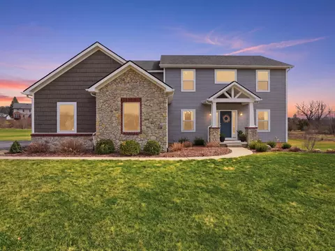 7753 Fox Trace Rd, Webster, MI 48130