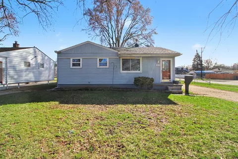 7855 Weddel St, Taylor, MI 48180