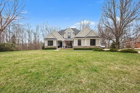 7505 Timber Ridge Ct, Dexter, MI 48130