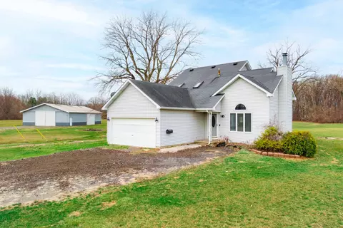 12215 Crossman Rd, Ash, MI 48117