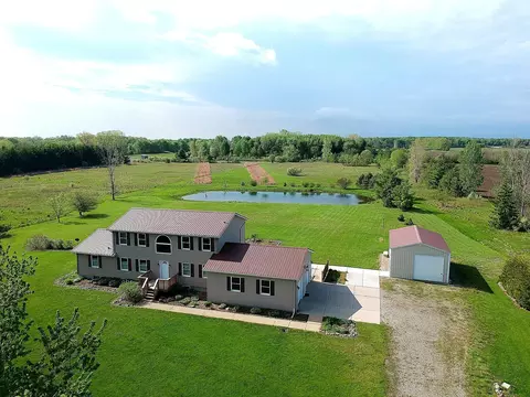 9227 Yager Rd, Columbus, MI 48063