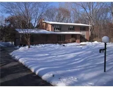 2929 Parkridge Dr, Scio, MI 48103