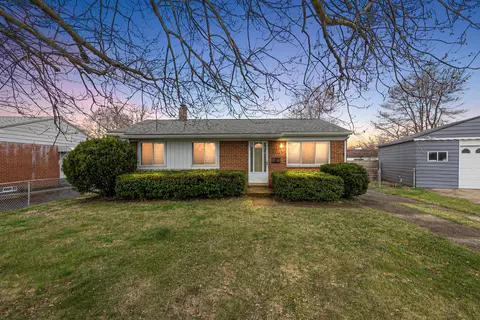 1131 Laurel Ave, Ypsilanti, MI 48198