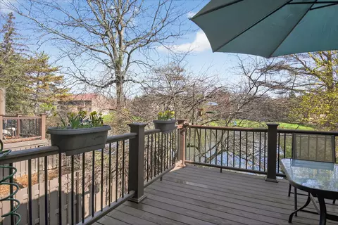 2555 Meade Ct, Ann Arbor, MI 48105