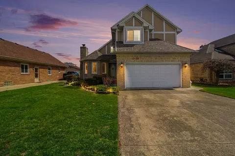 13139 Mulberry St, Southgate, MI 48195