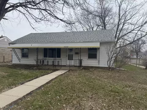 26700 Grandmont St, Roseville, MI 48066