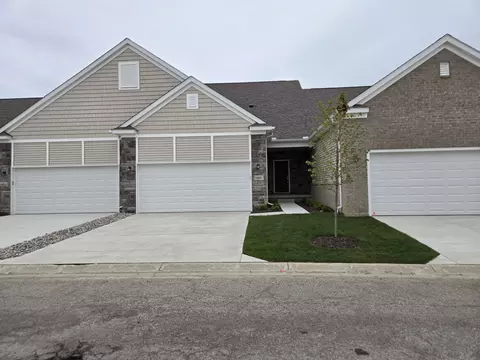 4262 Plum Village Circle Unit Cir #41, Raisinville, MI 48161