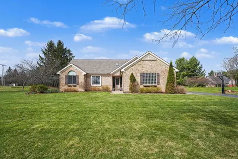 13288 Sumac Rd, Green Oak, MI 48178