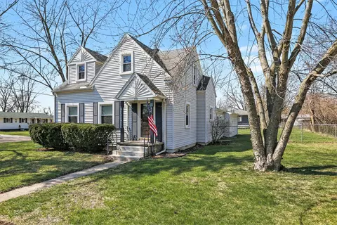 118 Gibson St, Clinton, MI 49236